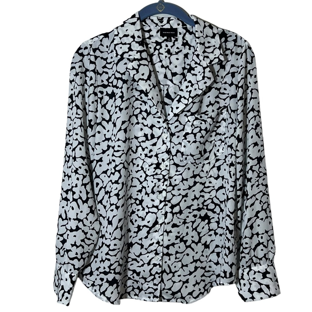 Who What Wear black and white floral button up blouse